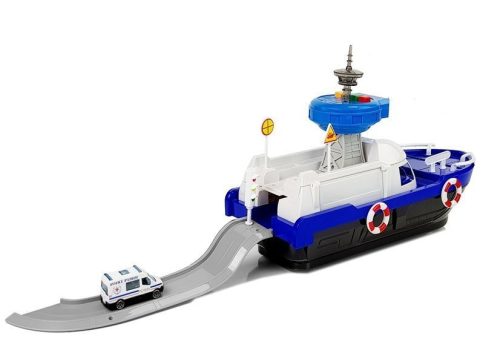 Rendőrségi szállítóhajó autókkal, hangokkal és fényekkel