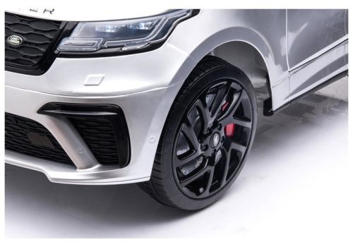 Elektromos kisautó Range Rover ezüstre festve