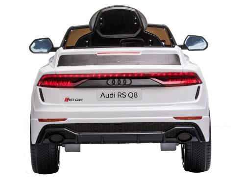Elektromos Audi RS Q8 fehér