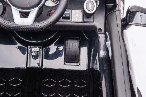 Electric Ride On Car Mercedes SLC 300 Fehér