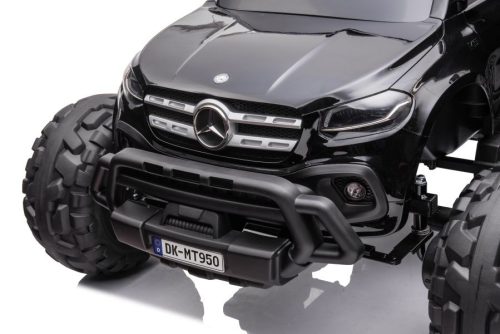 Akkumulátoros autó Mercedes DK-MT950 4x4 Fekete Lakkozott